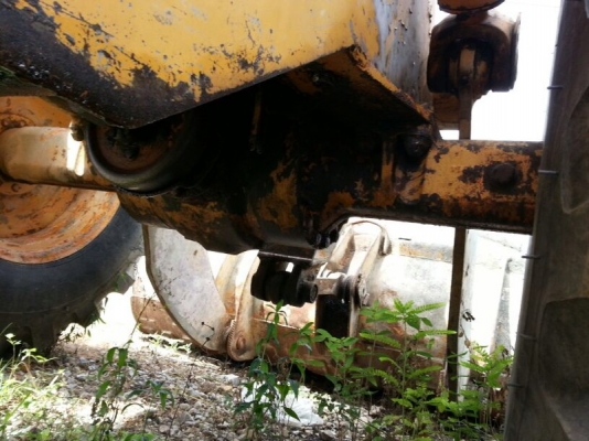 รถตัก KOMATSU  510.  สนใจติดต่อ  081 - 6079515