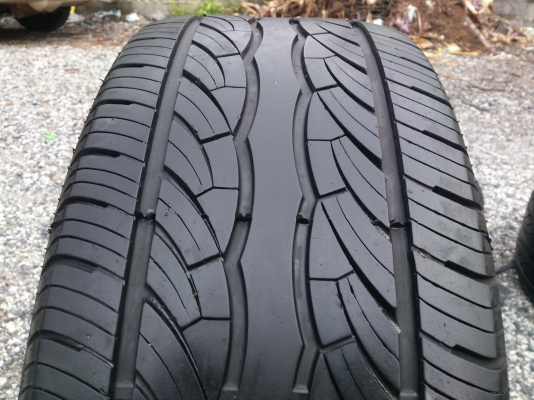 ขายแม็กCE28 6รู139.7 ขอบ22 พร้อมยาง 265/40R22 ยางสัปดาห์ที่24 ปี12 ดอกยางลึกเท่ากัน สภาพ90\% จำนวน 1 ชุด