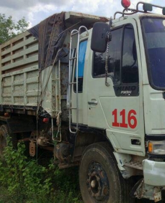 ขายอีกครับ HINO 3H ดั้ม 2 เพลา พร้อมใช้เลยครับ มีอยู่ 2 คันครับ