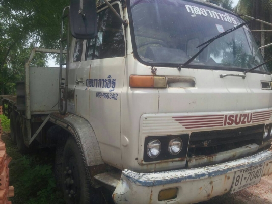 10ล้อเพลาเดียISUZU JCMพื้นเรียบ..ติดเครน3ตัน..วางเครื่อง 175แรง...(เครนแขนหัก ยกหนักเกิน...)