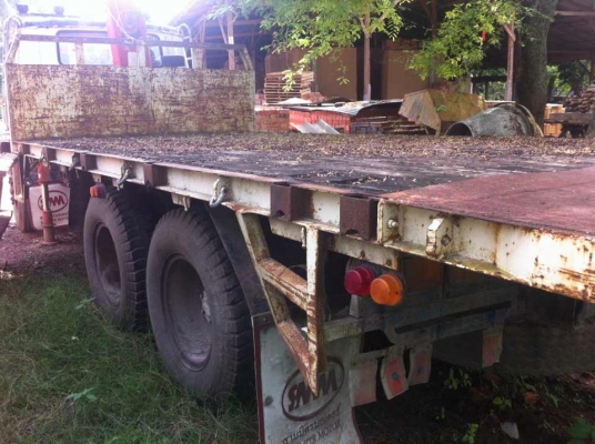 10ล้อเพลาเดียISUZU JCMพื้นเรียบ..ติดเครน3ตัน..วางเครื่อง 175แรง...(เครนแขนหัก ยกหนักเกิน...)