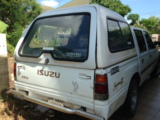 ISUZSU 2.5 มังกรทอง 4 ประตู สีเดิม (เจ้าของใช้เอง)เครื่องเดิมแน่นไม่มีควันดำ