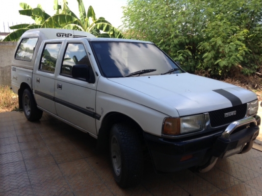 ISUZSU 2.5 มังกรทอง 4 ประตู สีเดิม (เจ้าของใช้เอง)เครื่องเดิมแน่นไม่มีควันดำ