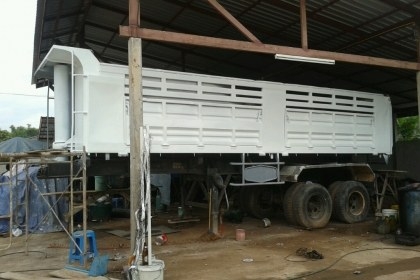 HINO หัลาก 2เพลา เครื่อง EK100 หางพื้นเรียบ10เมตร แถมด้วยหาง เซมิดั้ม 2คาน รวมเป็น แพค3 เอาไปเลย HINO หัลาก 2เพลา เครื่อง EK100 หางพื้นเรียบ10เมตร แถมด้วยหาง เซมิดั้ม 2คาน รวมเป็น แพค3 เอาไปเลย