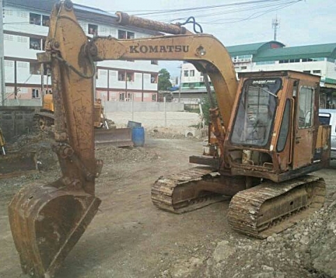 ขายคู่ แมคโค 60-1กับแทรคเตอร์ D2 ขายคู่ แมคโค 60-1กับแทรคเตอร์ D2