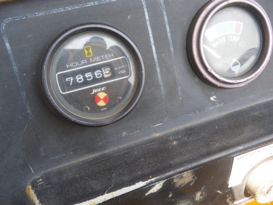 D21S-6 Komatsu สนใจโทร 083 081 2889 ฟ้า