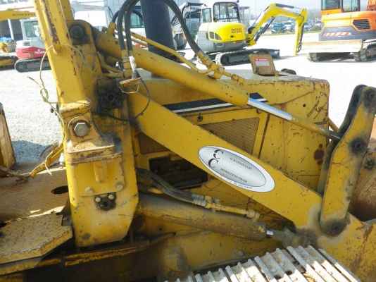 D21S-6 Komatsu สนใจโทร 083 081 2889 ฟ้า