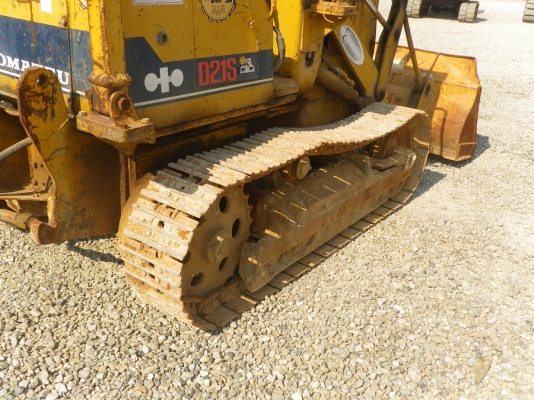 D21S-6 Komatsu สนใจโทร 083 081 2889 ฟ้า