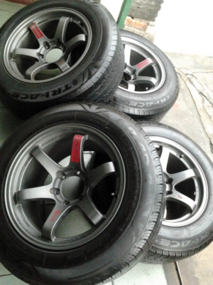 Max แบรดเลย์ วี + BF All 265/75/16 ปี08