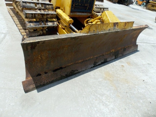 ขายด่วนรถดัน KOMATSU d20p-6 รถนำเข้าจากญี่ปุ่น