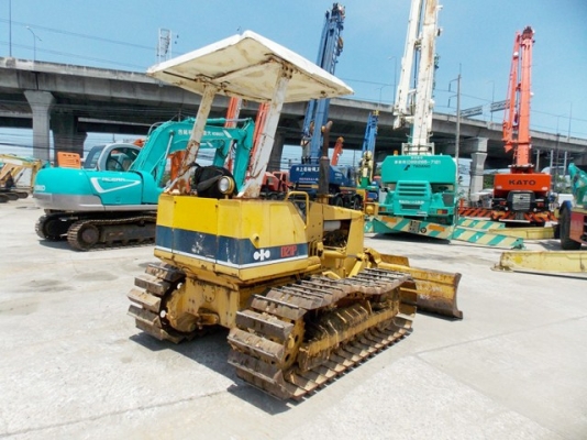 ขายด่วนรถดัน KOMATSU d20p-6 รถนำเข้าจากญี่ปุ่น