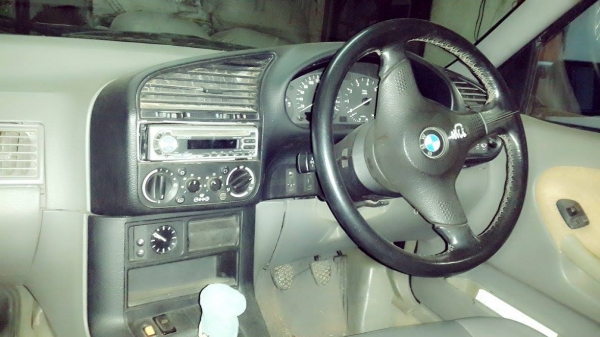 ขายรถบ้าน 1993 BMW, 318 i (4Dr) โฉม นกแก้ว0933211668