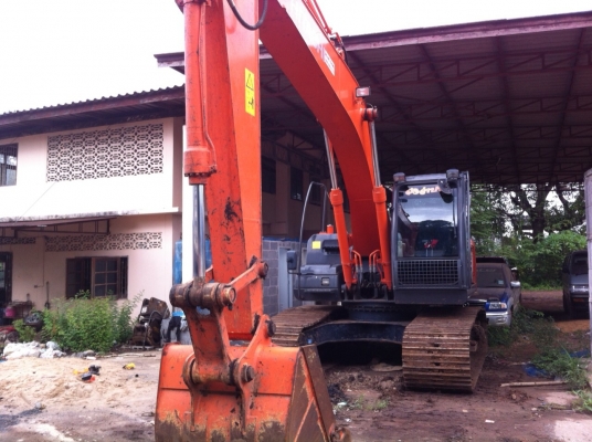 ขายถูกๆZX200-3คอมมอนเรล มีกล้องหลัง รถไม่ถึงปี 1705ชั่วโมง รถอยู่ในประกันฟรีบำรุงรักษา ขายดาวน์ 980,000 บาท 089-8415606 สุทธิพงษ์