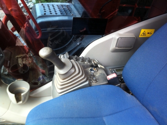 ขายถูกๆZX200-3คอมมอนเรล มีกล้องหลัง รถไม่ถึงปี 1705ชั่วโมง รถอยู่ในประกันฟรีบำรุงรักษา ขายดาวน์ 980,000 บาท 089-8415606 สุทธิพงษ์