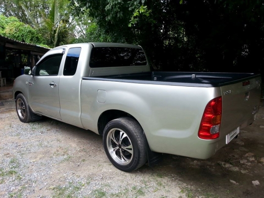 กระบะ วีโก้ แคป ปี 06 ตัว E เครื่อง 2.5 สีบรอนซ์เงินค่ะ