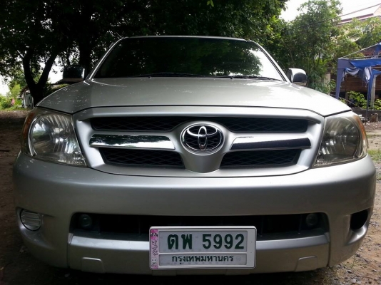 กระบะ วีโก้ แคป ปี 06 ตัว E เครื่อง 2.5 สีบรอนซ์เงินค่ะ