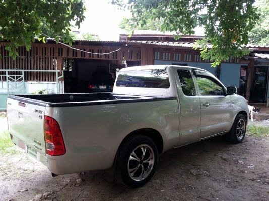 กระบะ วีโก้ แคป ปี 06 ตัว E เครื่อง 2.5 สีบรอนซ์เงินค่ะ