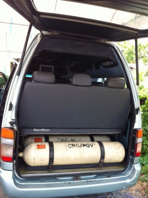 ขายรถตู้หัวจรวดหลังคาสูง ปี 2000 เครื่องสองเจ NGV ภายในวีไอพี ไม่แพง ขายรถตู้หัวจรวดหลังคาสูง ปี 2000 เครื่องสองเจ NGV ภายในวีไอพี ไม่แพง