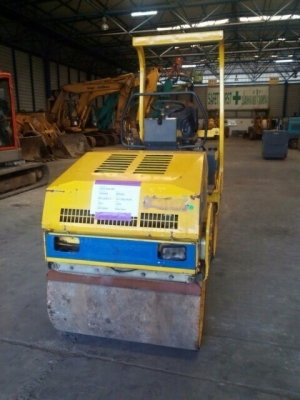 รถบด ฺBOMAG BW100AD-3  ใช้งานน้อย 1394ชม. จากฝรั่งเศส สนใจโทร. 080-6565422 (หนิง)