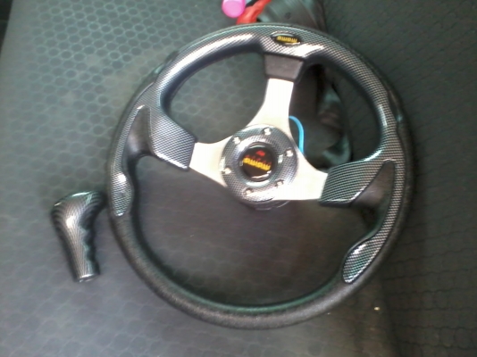 ขายพวงมาลัย momo