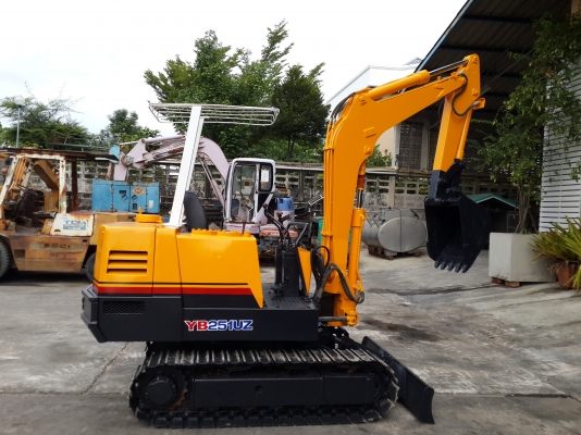 ขาย รถขุด YANMAR รุ่น YB251UZ แทร็กเหล็ก มือสองญี่ปุ่น ขาย รถขุด YANMAR รุ่น YB251UZ แทร็กเหล็ก มือสองญี่ปุ่น