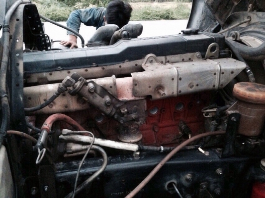 ขายรถ6ล้อเดก้า195ติดเครน3ตันยาว6.50 เมตรยาง 9.00 ขอบ20