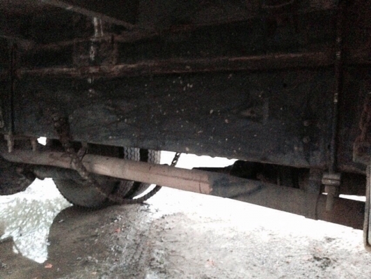 ขายรถ6ล้อเดก้า195ติดเครน3ตันยาว6.50 เมตรยาง 9.00 ขอบ20