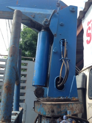 ขายรถ6ล้อเดก้า195ติดเครน3ตันยาว6.50 เมตรยาง 9.00 ขอบ20