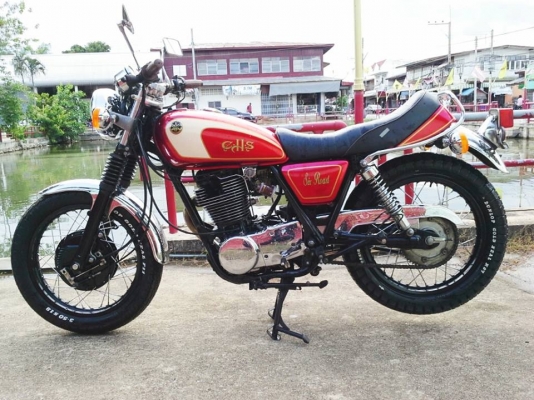ขาย sr 400 เดิม อินวอย สรรพสามิตรแท้ 100\% รถสวยมากคับ (แดง-ดำ)