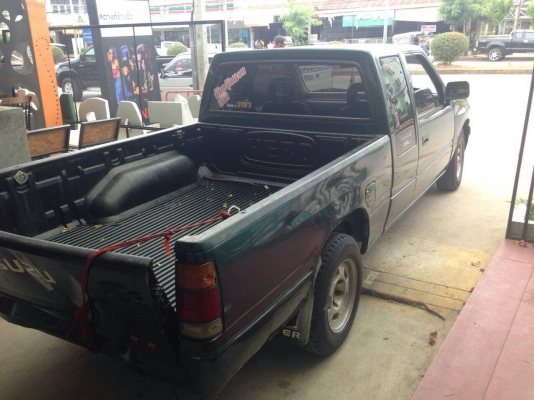 **129,000 บ.ต่อรอง**ขายมังกรทองแค็ป ราคาเบาๆ ISUZU SPACECAB 2.5SL 90HP โฉมแป๊ะยิ้ม ปี38/95 เครื่องเดิมเกียร์เดิม เครื่องแน่น ประหยัด เกียร์ดีไม่หลุดไม่หอน ช่วงล่างหนึบไม่ส่าย คัสซีสวยไม่ผุ คัสซีเสริมล่างมาแข็งแรงพร้อมบรรทุก หน้า-หลังเดิมไม่เคยชนหนัก ภาในเ