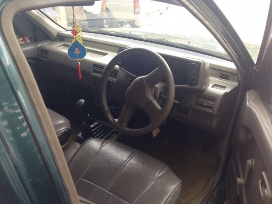 **129,000 บ.ต่อรอง**ขายมังกรทองแค็ป ราคาเบาๆ ISUZU SPACECAB 2.5SL 90HP โฉมแป๊ะยิ้ม ปี38/95 เครื่องเดิมเกียร์เดิม เครื่องแน่น ประหยัด เกียร์ดีไม่หลุดไม่หอน ช่วงล่างหนึบไม่ส่าย คัสซีสวยไม่ผุ คัสซีเสริมล่างมาแข็งแรงพร้อมบรรทุก หน้า-หลังเดิมไม่เคยชนหนัก ภาในเ