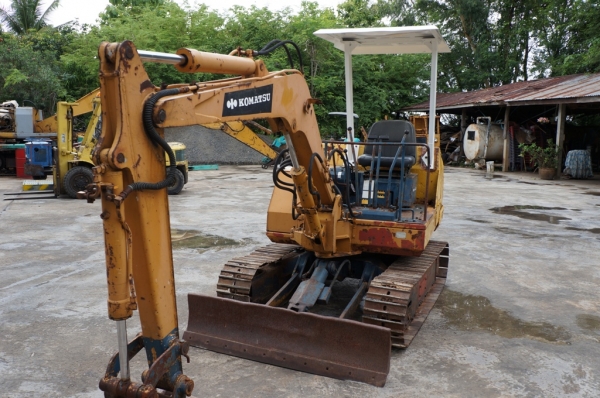 KOMUTSU PC20-3  เก่านอก
