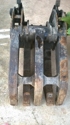 ปากคีบแบคโฮ 60 ปากคีบแบคโฮ 60