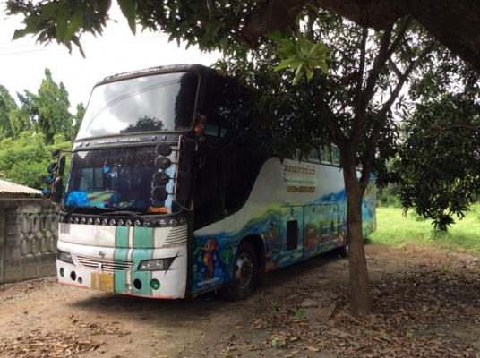 ขายรถบัส ยี่ห้อ Fargo 6ล้อ(พัดลม) เครื่อง Nissan