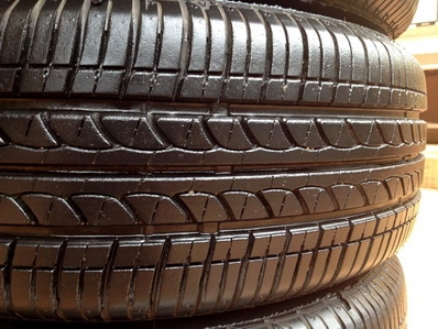 ยาง14นิ้ว BRIGDSTONE 185-65-14  ปลายปี12 ใหม่สดมาก ครีบยังอยู่