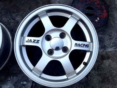 ---ขายแล้ว--- น้ำหนักเบา 4รู100 Jazz racing ตจวส่งได้ครับ