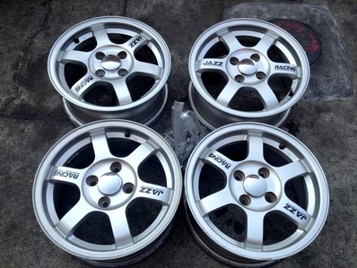 ---ขายแล้ว--- น้ำหนักเบา 4รู100 Jazz racing ตจวส่งได้ครับ