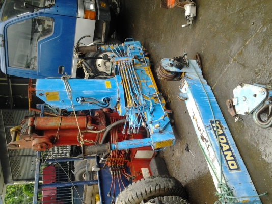 ขายเครน 2 ตัน  TADANO ตามสภาพ