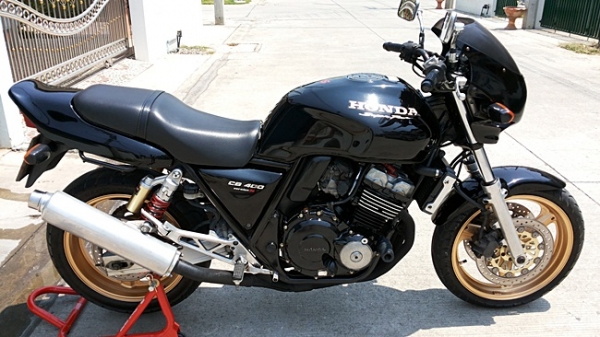 ขาย Cb400 version R ทะเบียนโอนนอก 79,000 ขาย Cb400 version R ทะเบียนโอนนอก 79,000