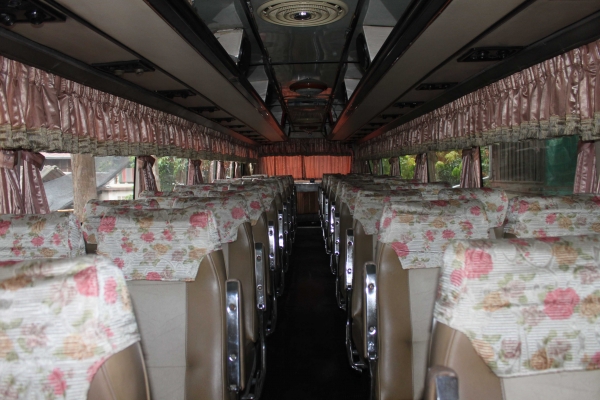 ขายบัส 6 ล้อแอร์ ฮีโน่ 580,000