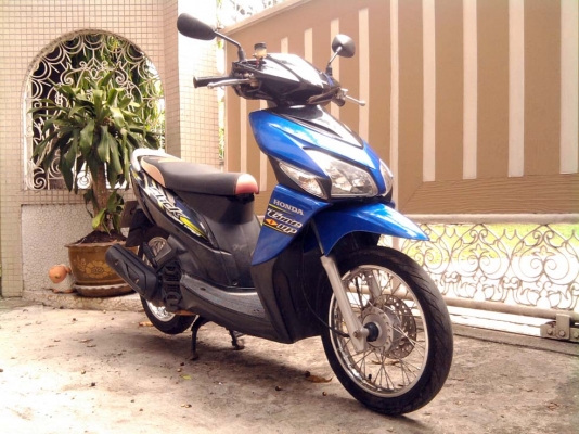 ขออนุญาติขายด่วน Honda Click Combi Brake มือเดียว โอนต่อภาษีฟรีหมดครับ