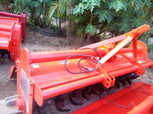 55000บาทขายเหมาเอาไปทำกำไรต่อ  โรตารี่1.7โชคชัย1ตัว โรตารี่1.6โชคชัย1ตัว ผานพรวน5x26" CMT รถไถฟอร์ด1ตัว