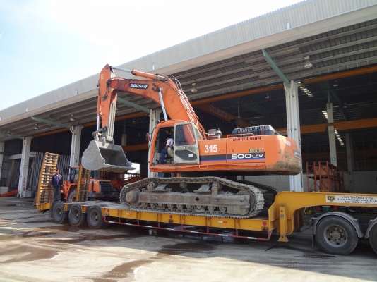 บริการรถขนส่ง และตอก-ถอนชีทไพล์ออกแบบระบบป้องกันดินพัง