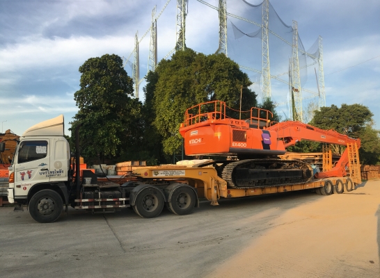 บริการรถขนส่ง และตอก-ถอนชีทไพล์ออกแบบระบบป้องกันดินพัง