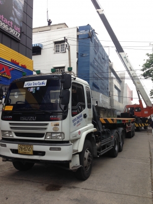 บริการรถขนส่ง และตอก-ถอนชีทไพล์ออกแบบระบบป้องกันดินพัง