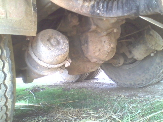 ขายด่วน! รถสิบล้อ2เพลา บรรทุกแม็กโคได้+รถเกี่ยวข้าวได้ เหล็กบีบหนา ขายด่วน! รถสิบล้อ2เพลา บรรทุกแม็กโคได้+รถเกี่ยวข้าวได้ เหล็กบีบหนา