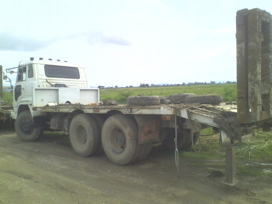 ขายด่วน! รถสิบล้อ2เพลา บรรทุกแม็กโคได้+รถเกี่ยวข้าวได้ เหล็กบีบหนา ขายด่วน! รถสิบล้อ2เพลา บรรทุกแม็กโคได้+รถเกี่ยวข้าวได้ เหล็กบีบหนา