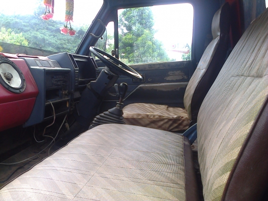 หกล้อ อีซูซุ NPR115เกียร์สั้น รถบ้านแท้ รดราคาแล้วครับ เจ้าของร้อนเงิน