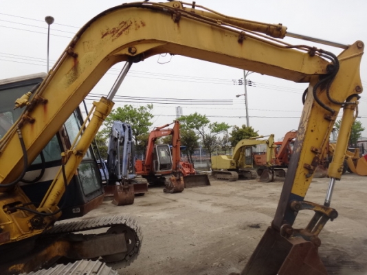 ขายรถขุดPC60-6 นำเข้าญี่ปุ่นมีลายหัวเจาะพร้อม