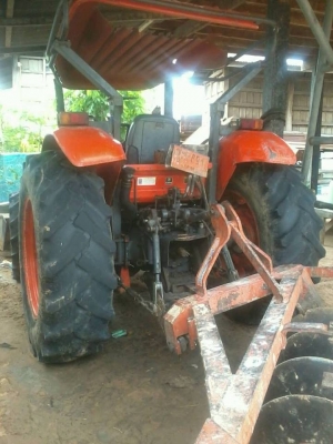ขายรถไถคูโบต้า M 7040 เล่มทะเบียนพร้อม สภาพพร้อมใช้งาน ราคา 350,000 บาท โทร 087-9666599 คุณหนาม